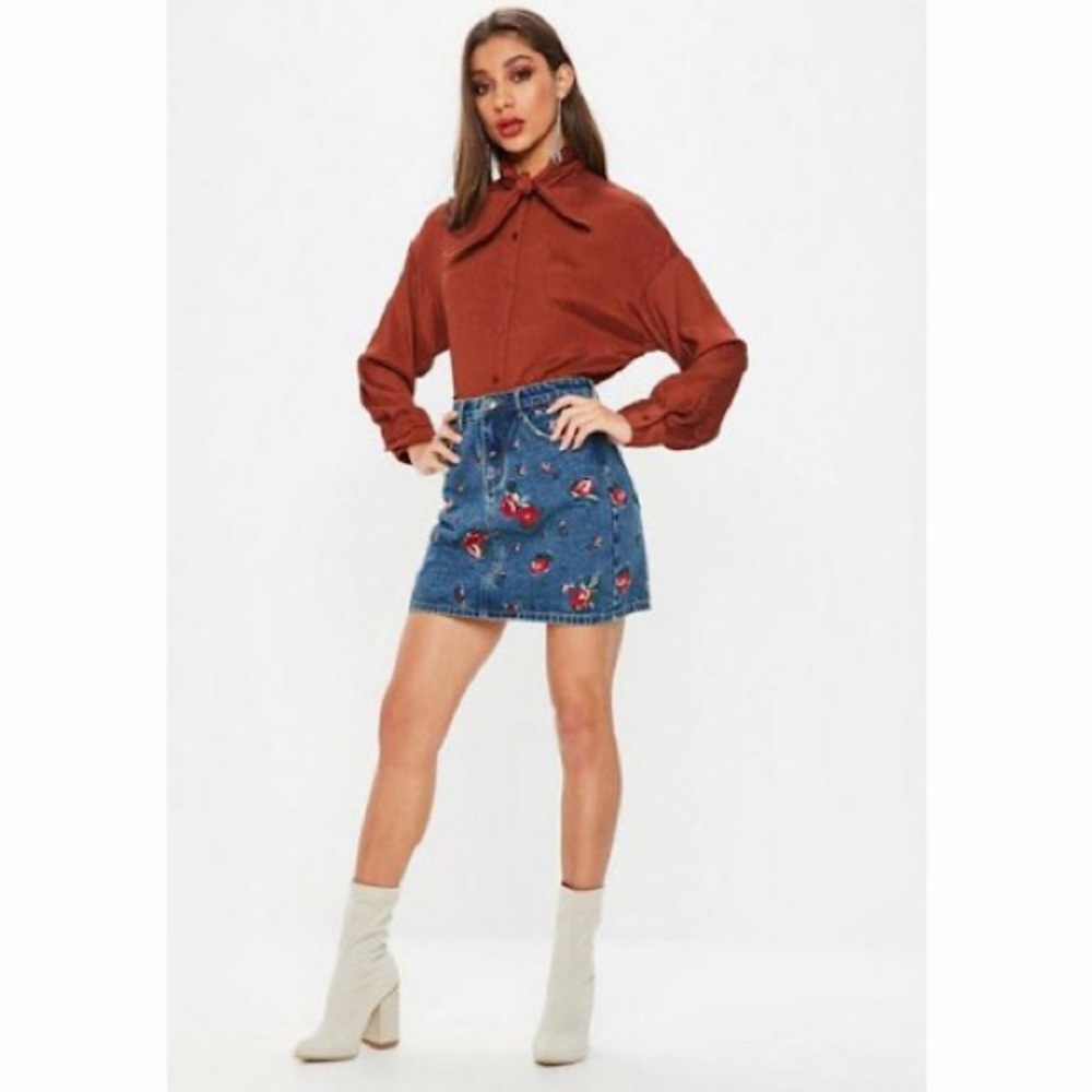 Women’s Express Bleus Vintage Denim Skirt 28W 🌹! - Picture 6 of 8